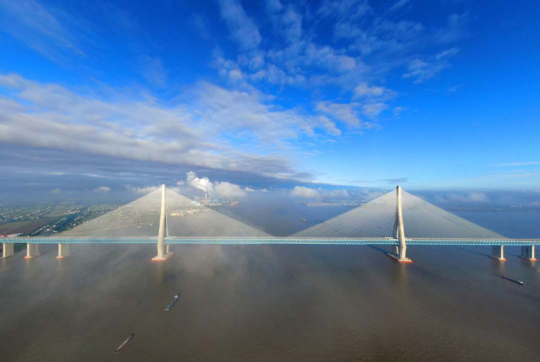 长江口,又一座大桥通车在即! - 新华网客户端